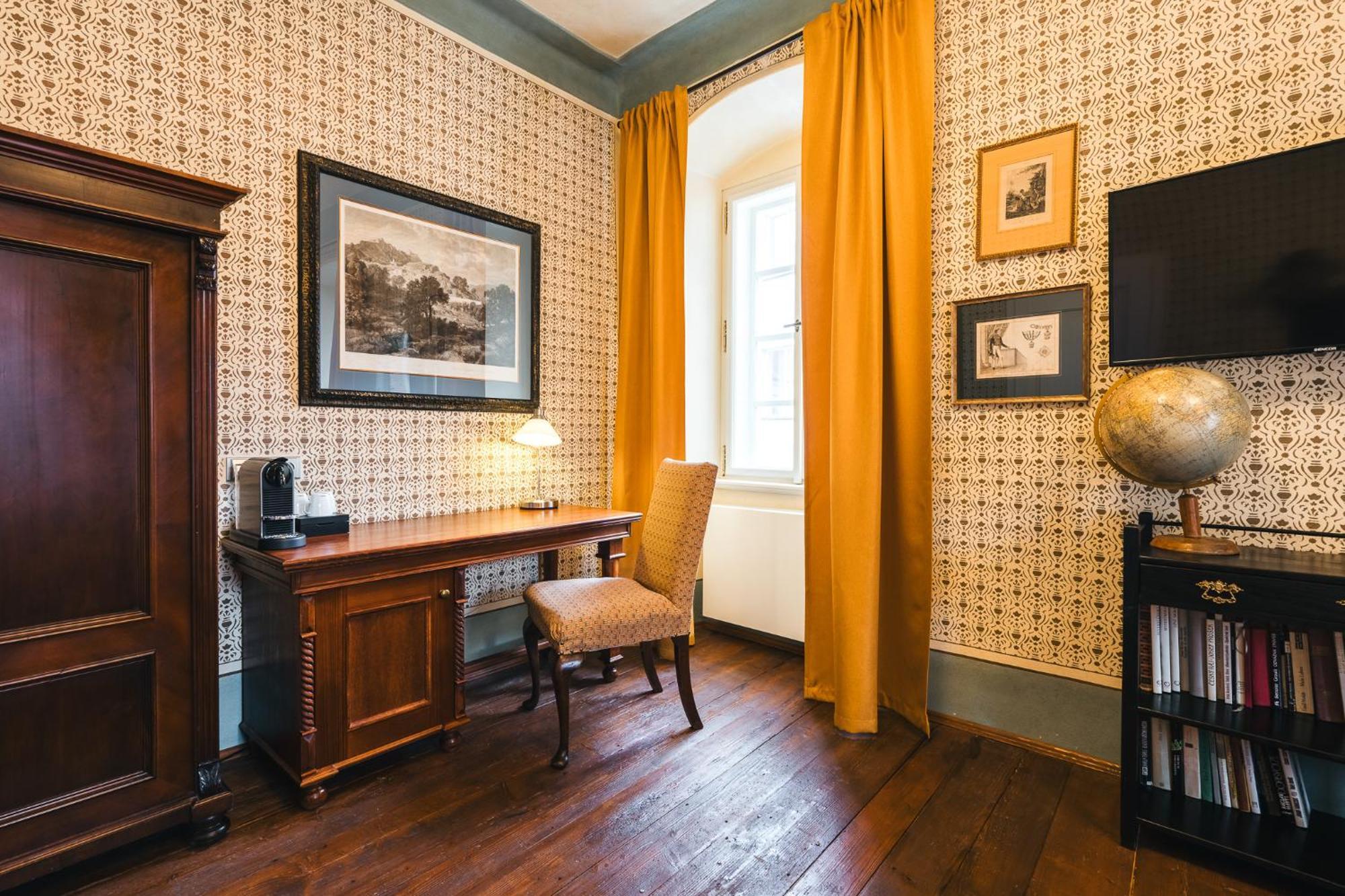 Hotel Latran Český Krumlov Buitenkant foto