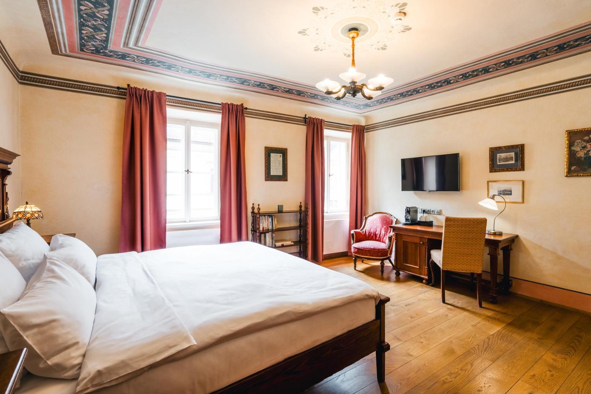 Hotel Latran Český Krumlov Buitenkant foto